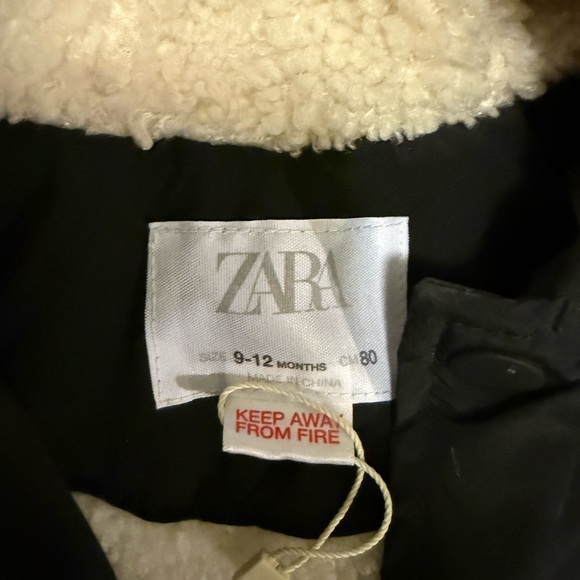 Zara Kids Black Puffer Jacket with Hood - Picture 3 of 4